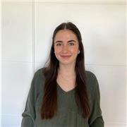Estudiante de ingeniería, paciente, responsable, comprometida y con muchas ganas de ayudar a niños de la eso o primaria
